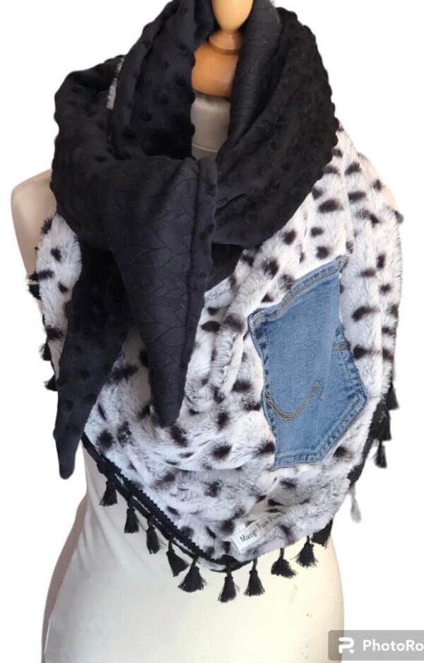 Foulard dalmatiens