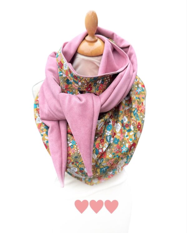 Foulard velours milles traies fleuri