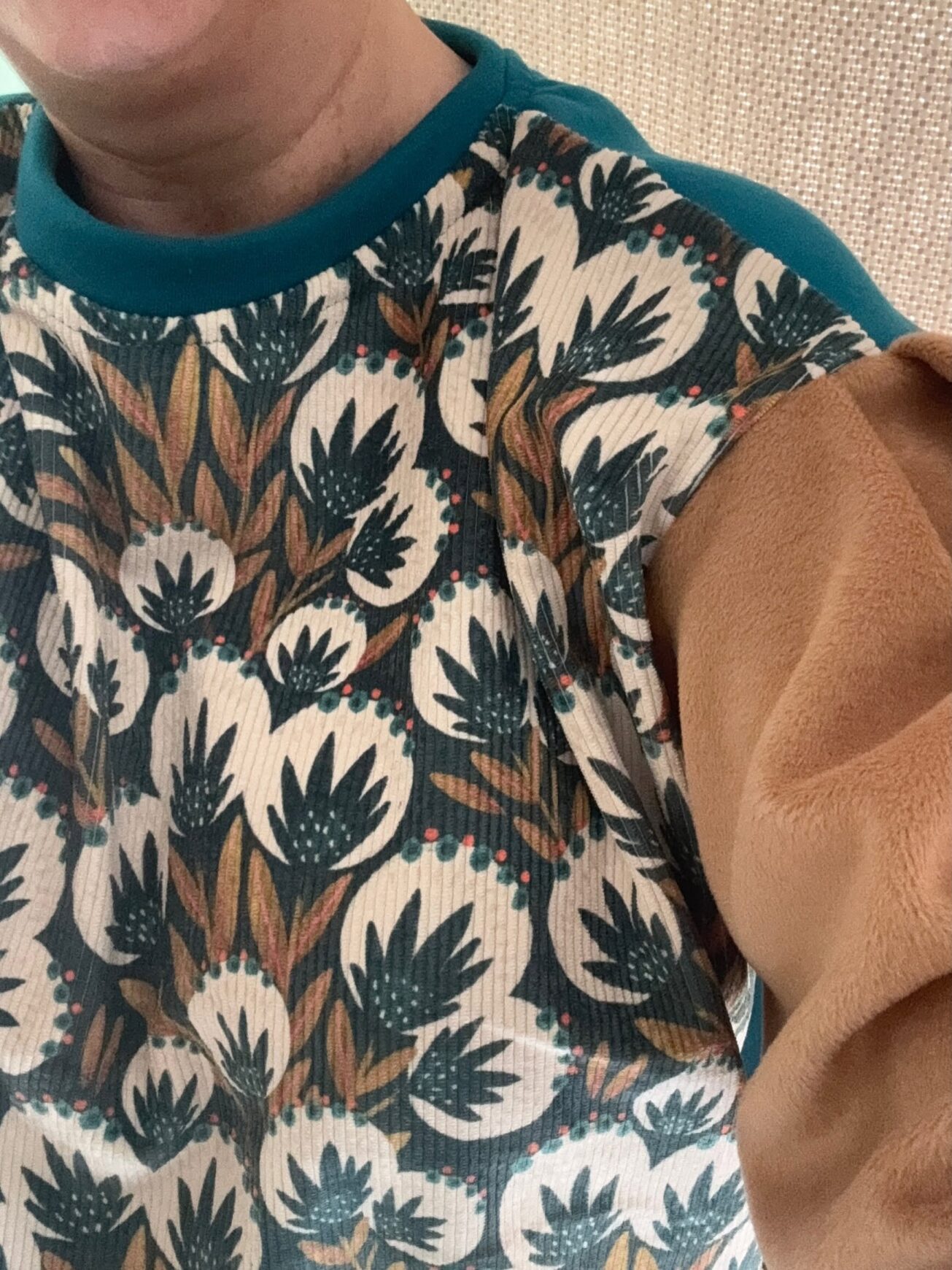 Sweat fleurs vertes – Image 3